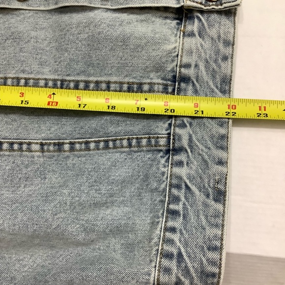 Pomander Place Denim Light Wash Classic Jean Jacket Blue - Picture 9 of 10